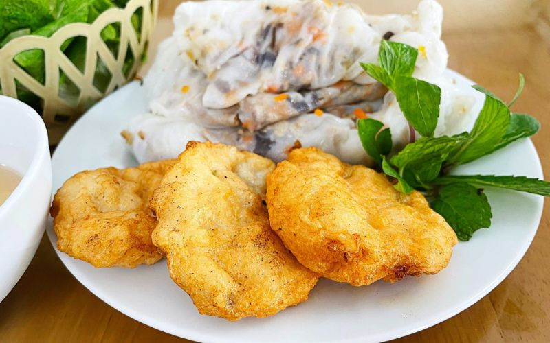 Bánh cuốn chả mực Phạm Ngọc