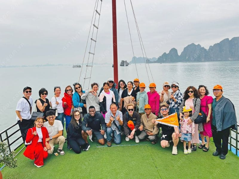 Lựa chọn theo tour giúp bạn yên tâm hơn