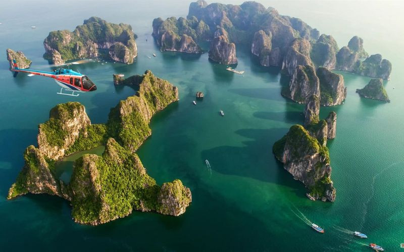 Vịnh Hạ Long tháng 5