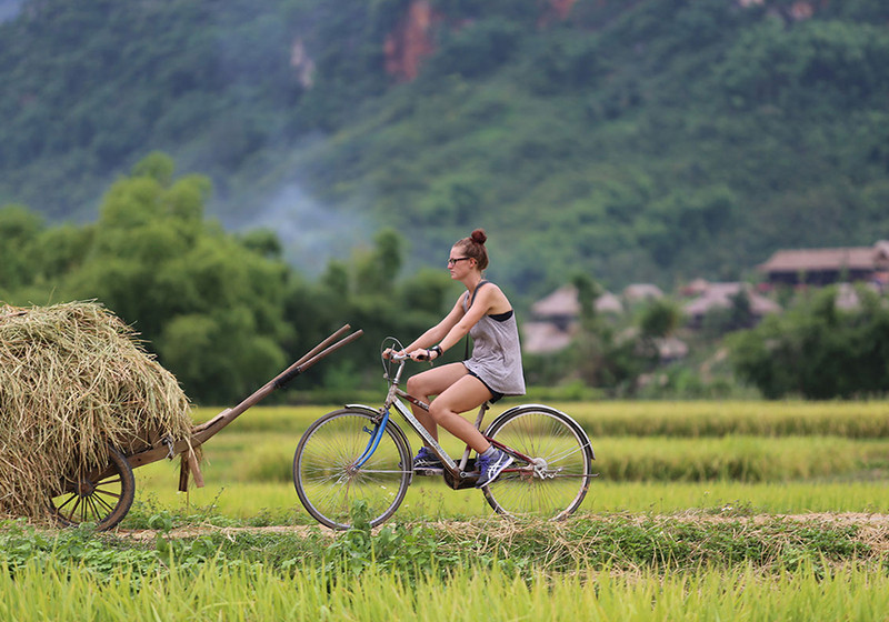 Đạp xe quanh thung lũng