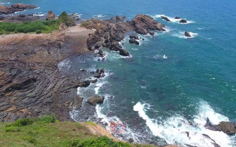 Bãi Đá Cầu Mỵ 