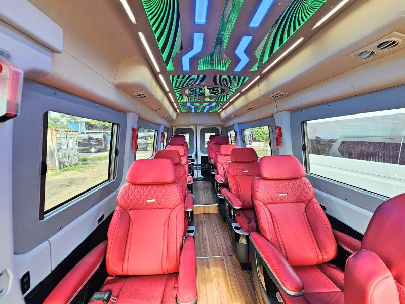 Xe limousine đi Sapa