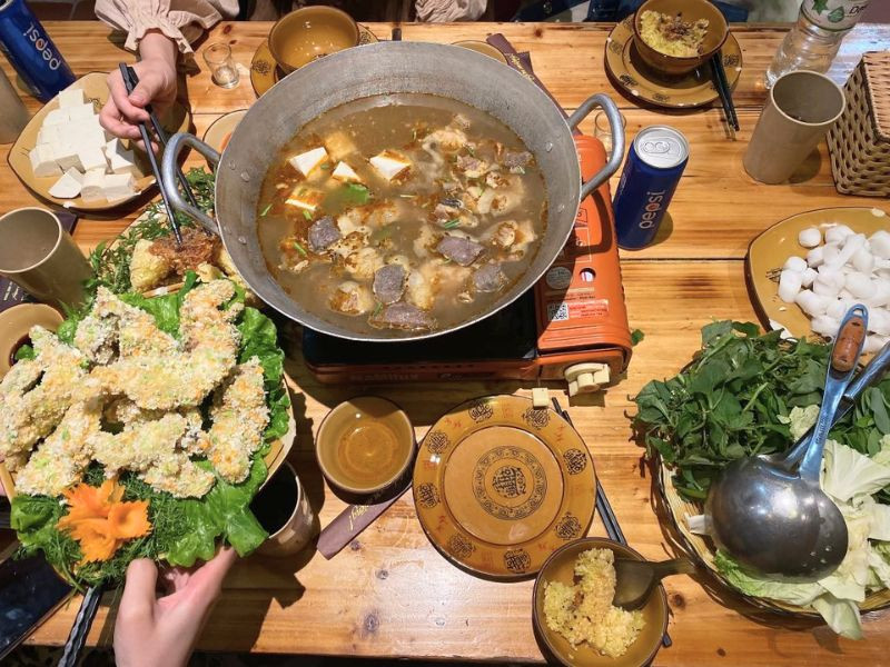 Thưởng thức thắng cố đặc sản Sapa