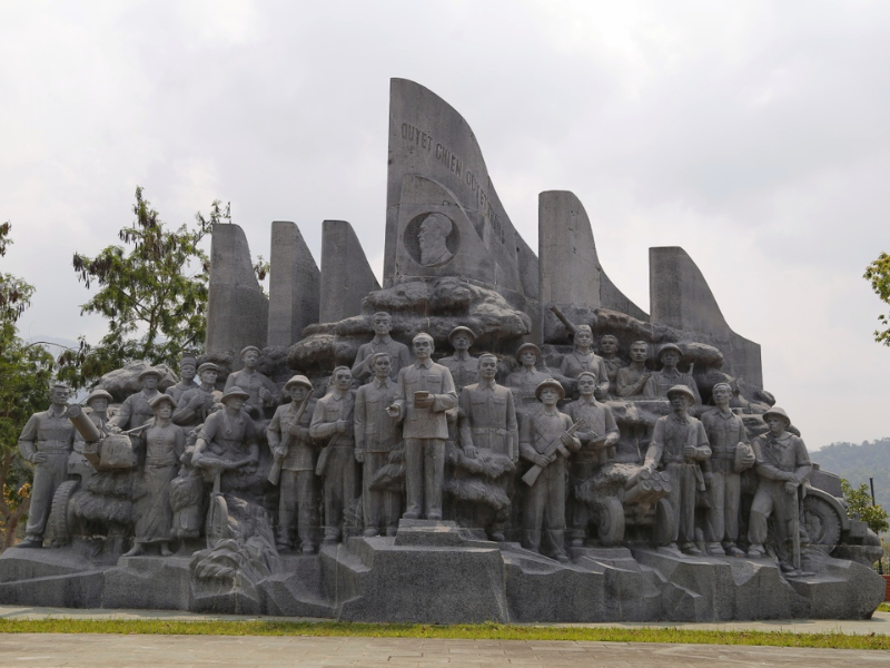Khu di tích lịch sử Điện Biên Phủ 