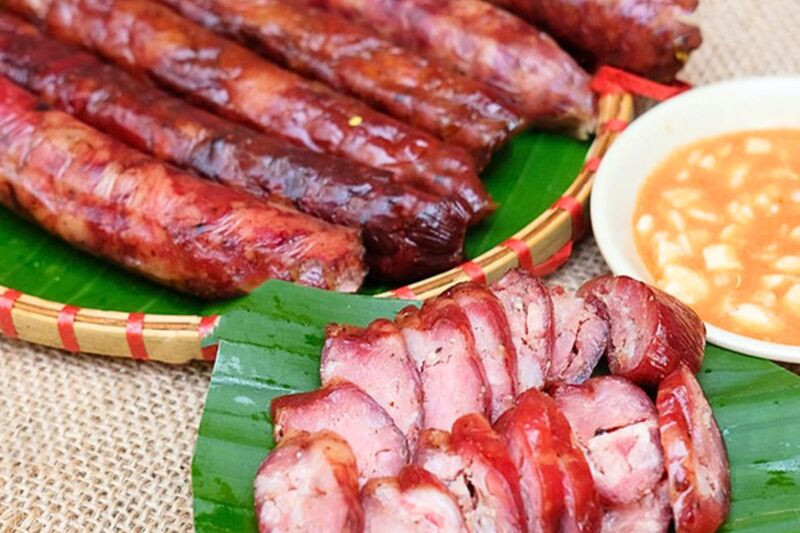 Lạp xưởng gác bếp đặc sản truyền thống vùng Tây Bắc Lạp xưởng gác bếp đặc sản truyền thống vùng Tây Bắc (Ảnh: Sưu tầm)