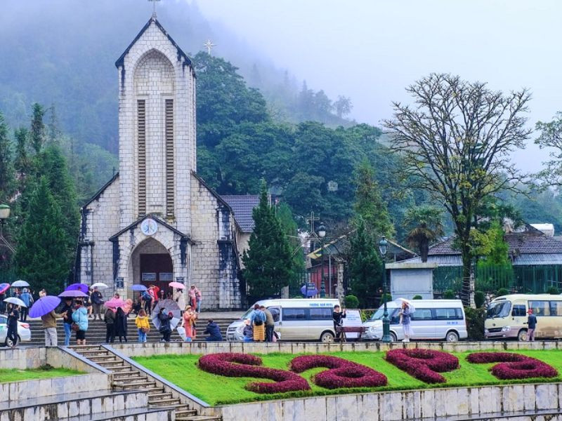 Tham quan Nhà thờ Đá Sapa Tham quan Nhà thờ Đá Sapa