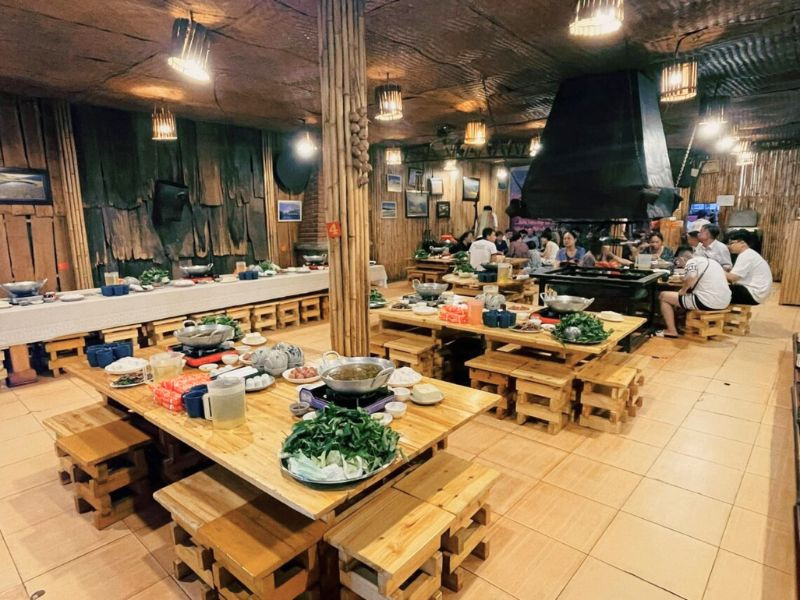 Quán ăn truyền thống - Thắng Cố A Quỳnh