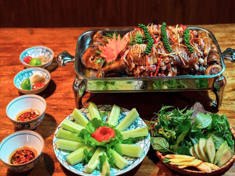 Thưởng thức thịt dúi rừng độc đáo