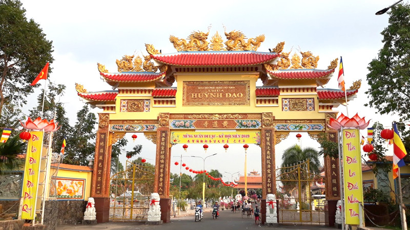 Chùa Huỳnh Đạo tại Châu Đốc, An Giang