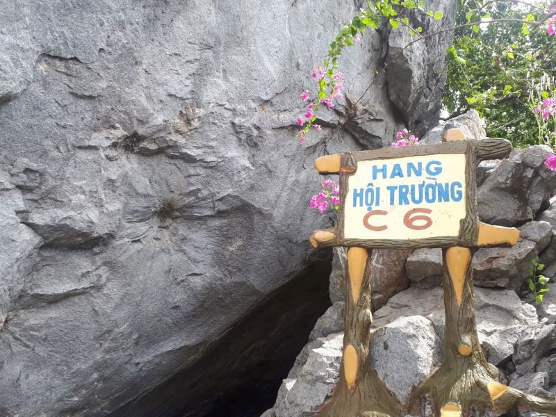 hang-hoi-truong-c6-doi-tuc-dup-an-giang