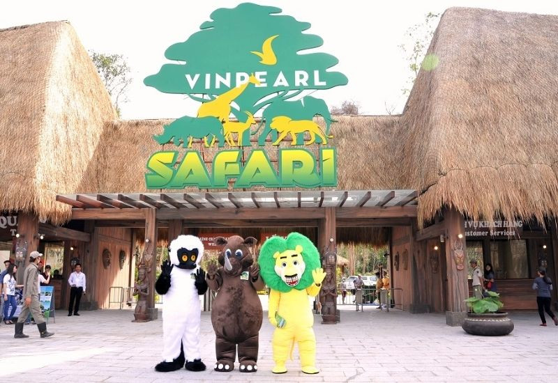 Bảng giá vé Vinpearl Safari Phú Quốc được phân theo chiều cao, độ tuổi và từng loại trải nghiệm (Ảnh: Sưu tầm)