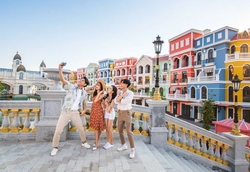 Chuẩn bị trang phục thoải mái và sắp xếp thời gian hợp lý khi tham quan Chuẩn bị trang phục thoải mái và sắp xếp thời gian hợp lý khi tham quan