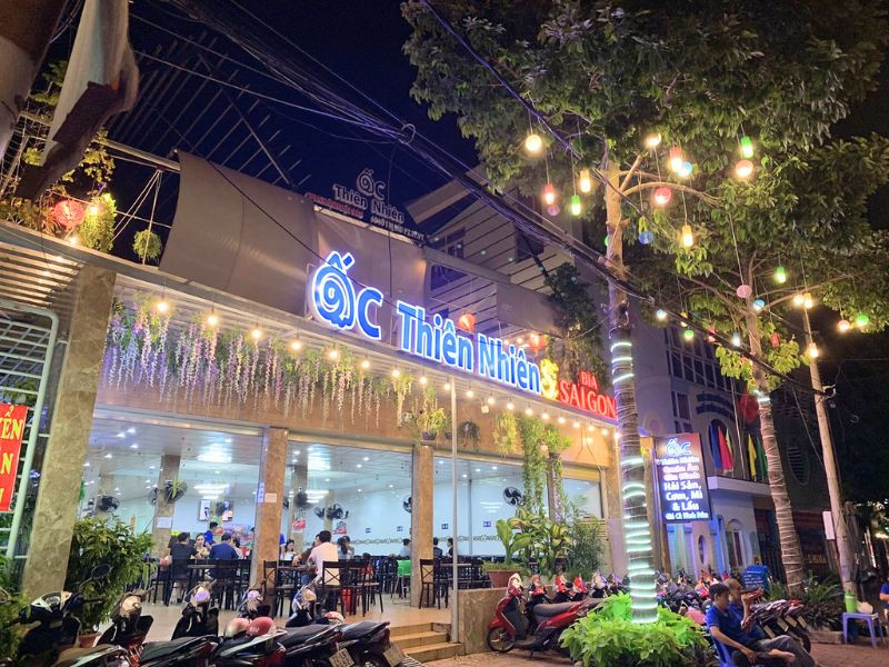 Quán ốc thiên nhiên nổi tiếng