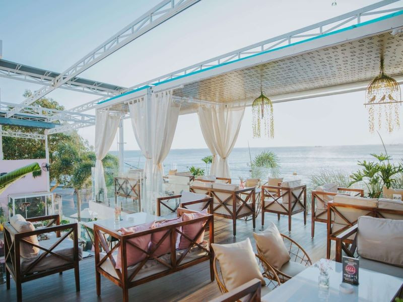 gazebo-beach-front-lounge-cafe-vung-tau
