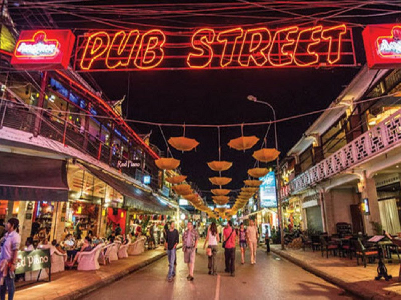 Điểm danh những khu phố Tây nổi tiếng ở Việt Nam - ảnh 3