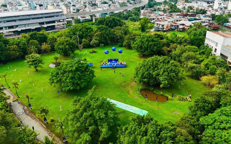 Không gian xanh mát tại khu du lịch Văn Thánh 