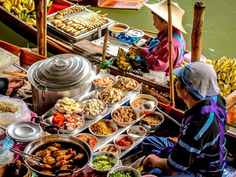 Trải nghiệm ẩm thực tại chợ nổi Cái Răng (ảnh: sưu tầm) 