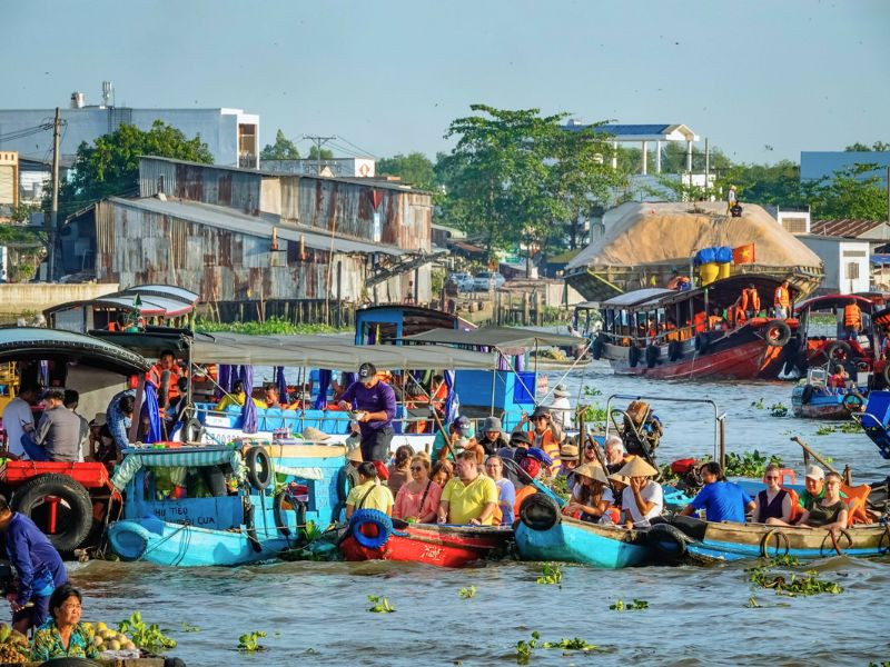 Tham quan chợ nổi Cái Răng