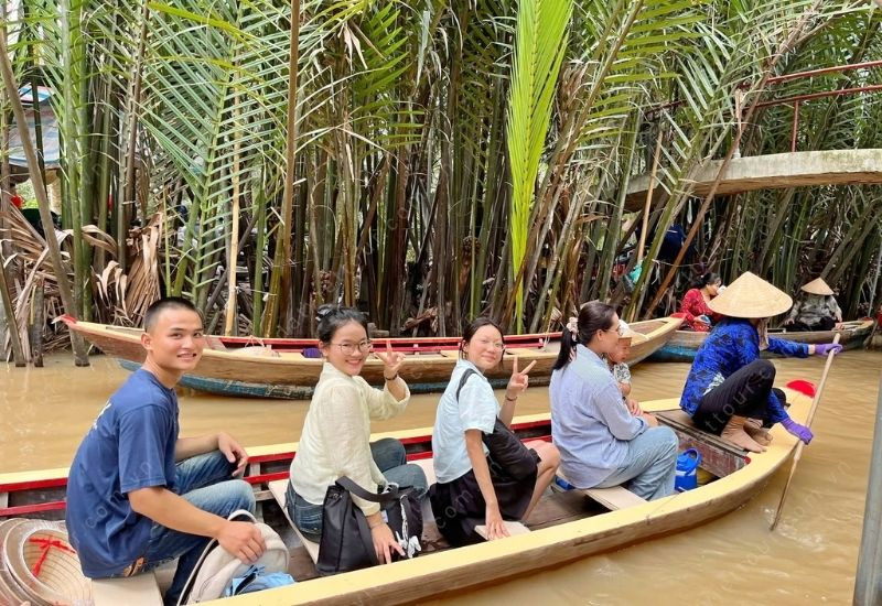 Trải nghiệm chèo xuồng giữa miệt vườn Cù lao Thới Sơn