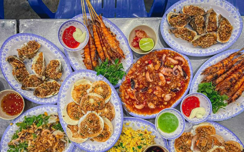 Du lịch biển nhất định phải ăn hải sơn tươi ngon