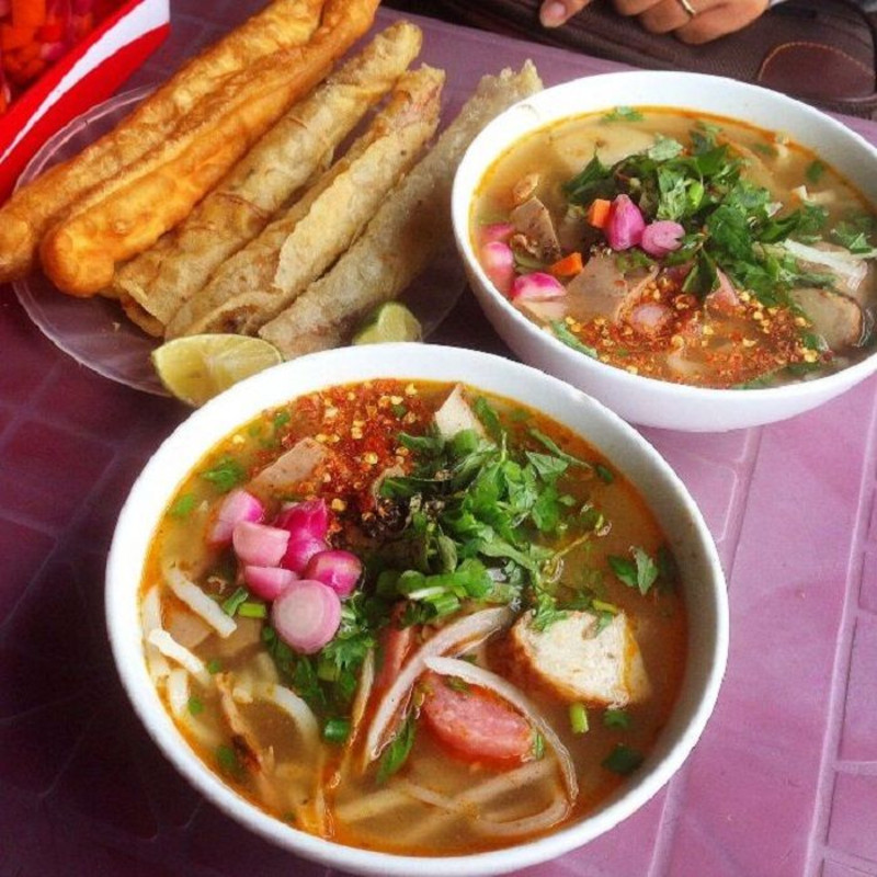 Quán bánh canh ruộng 20 Hà Thị Thân