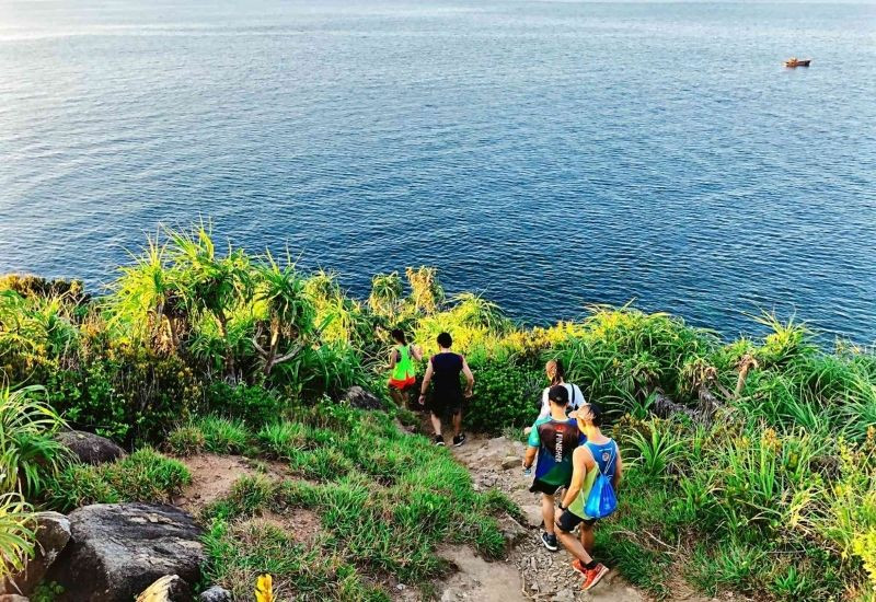 Chuẩn bị những trang phục phù hợp để thoải mái vận động Chuẩn bị những trang phục phù hợp để thoải mái vận động