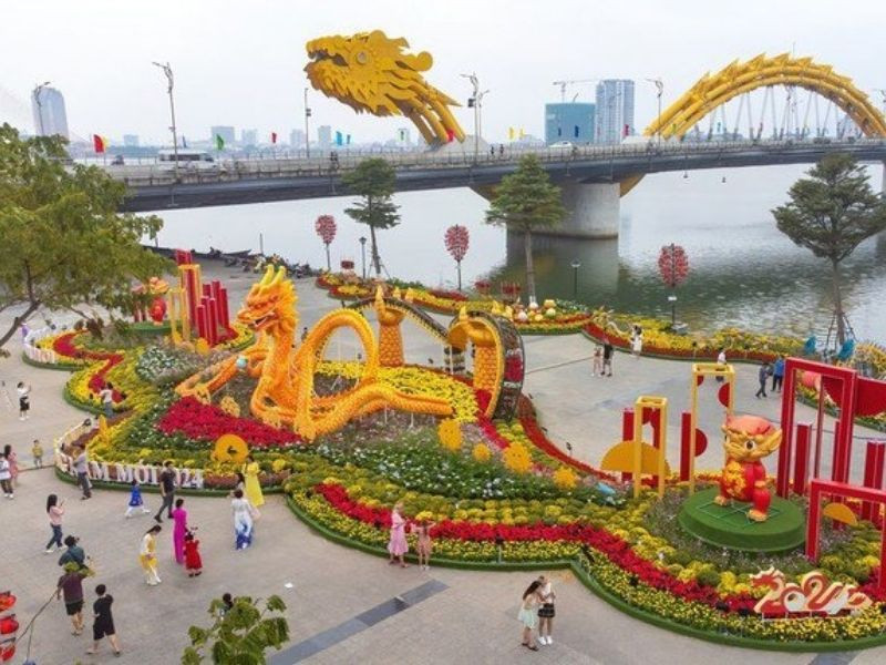 Hòa mình vào không khí tết rộn ràng và các lễ hội đầu năm