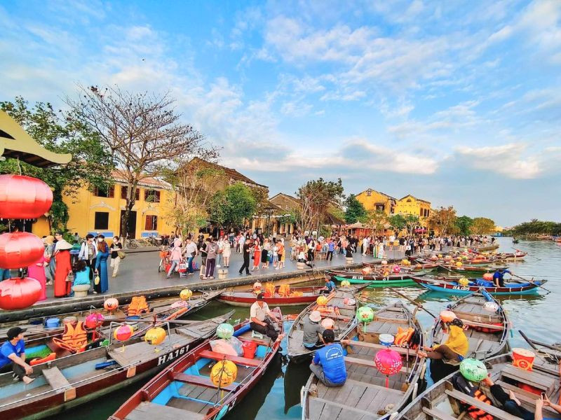 Không khí tại Hội An vào mùa lễ