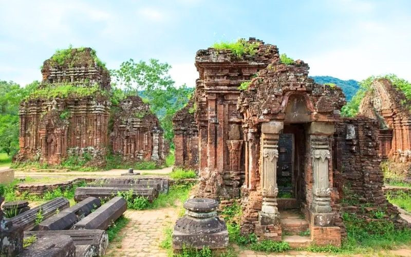 Khu thánh địa chứa nhiều câu chuyện li kỳ