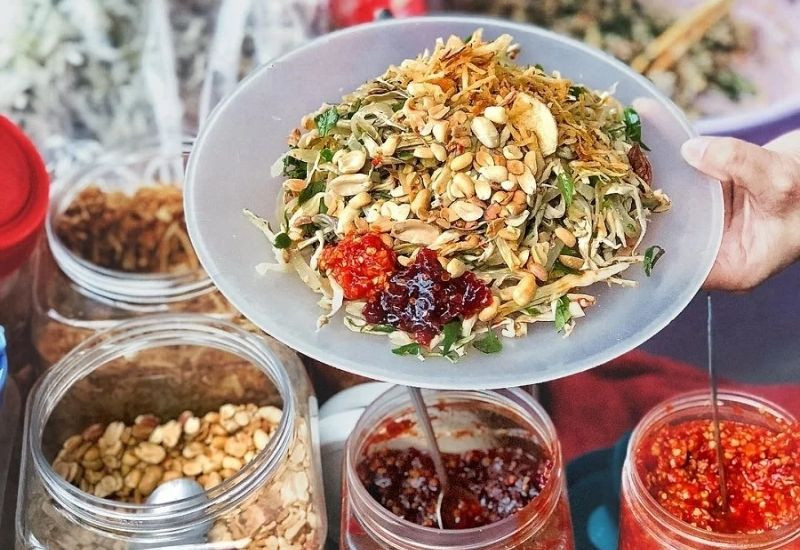 Mít trộn bùi thơm cùng rau sống và đậu phộng (Ảnh: Sưu tầm)
