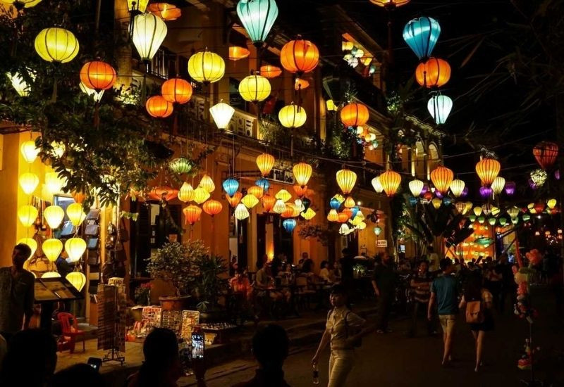 Phố cổ Hội An lung linh