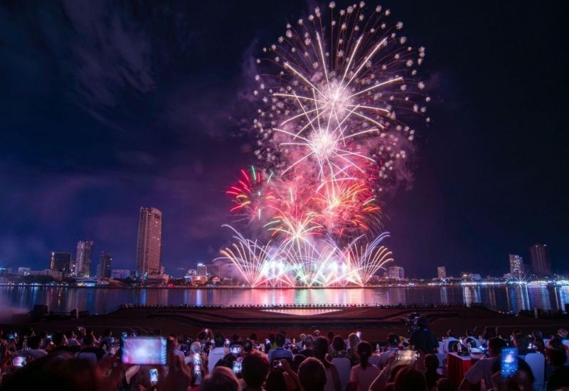 Tour xem Lễ hội pháo hoa Đà Nẵng