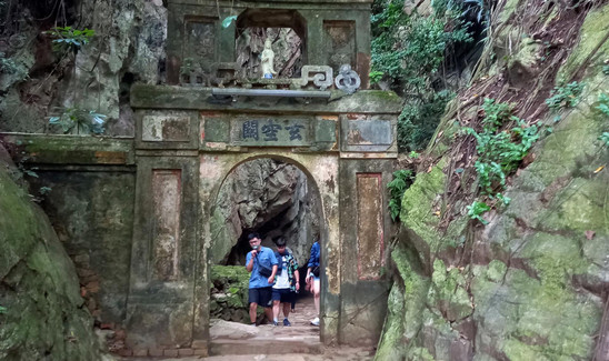 động Huyền Không Đà Nẵng
