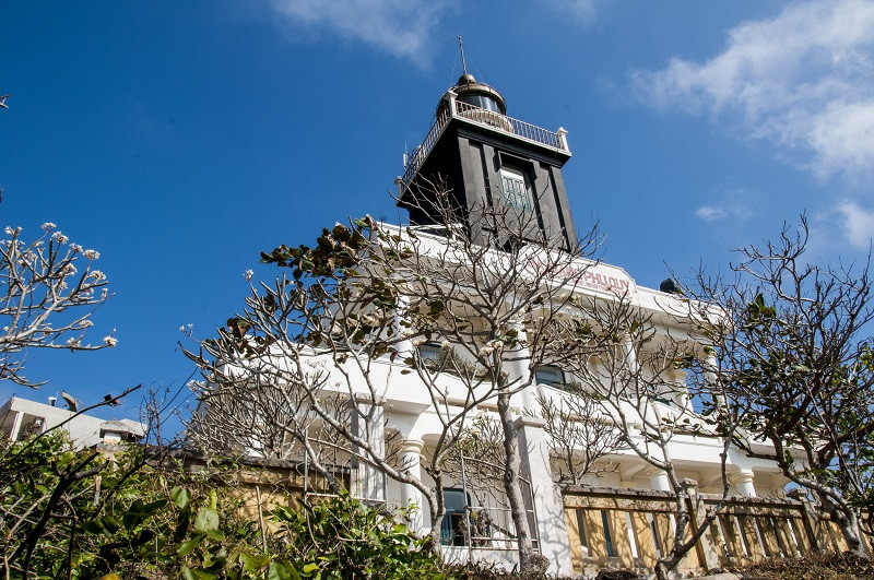 Phú Quý sở hữu ngọn hải đăng cao chót vót 18m
