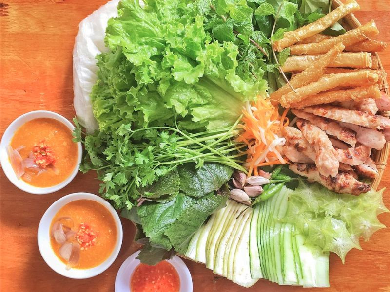 Nem nướng Ninh Hòa hấp dẫn