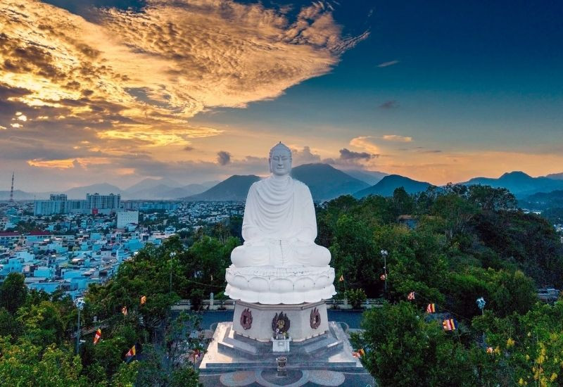 Tour du lịch lễ 30/4 tham quan các điểm đến nổi tiếng ở Nha Trang Tour du lịch lễ 30/4 tham quan các điểm đến nổi tiếng ở Nha Trang