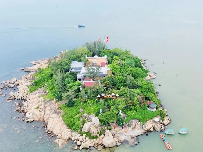 Hòn Đỏ - Đảo nhỏ bình yên của Nha Trang