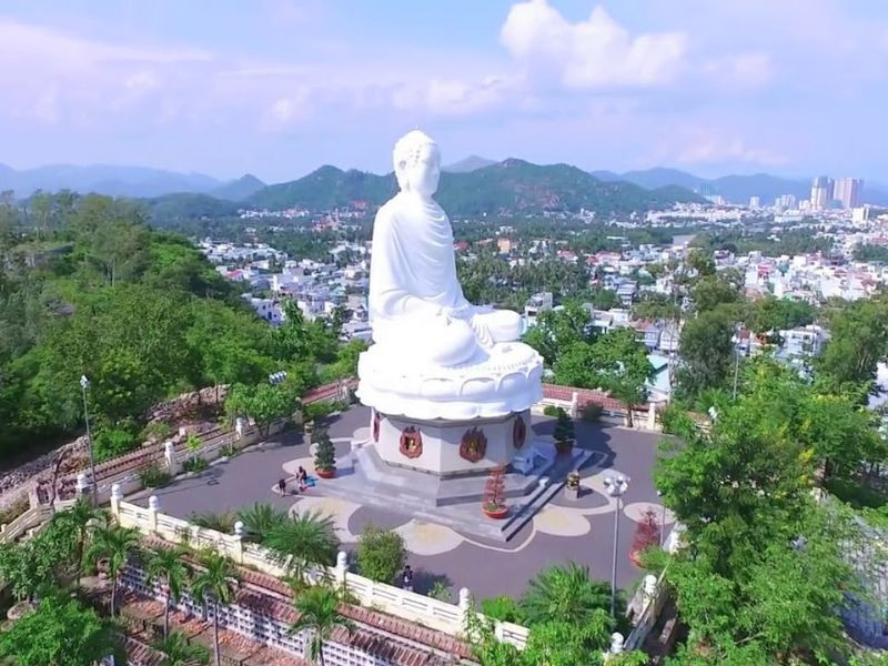 Tham quan Chùa Long Sơn Tham quan Chùa Long Sơn