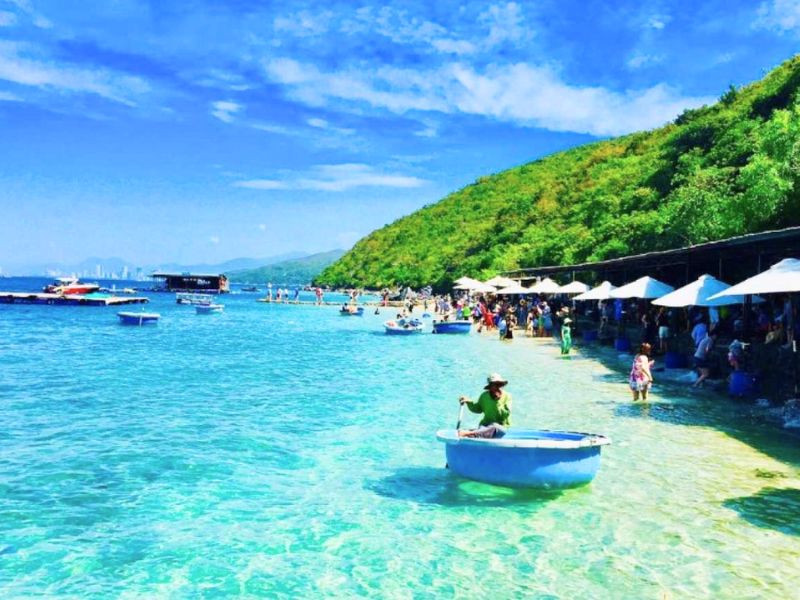 Thời tiết dễ chịu quanh năm của Nha Trang