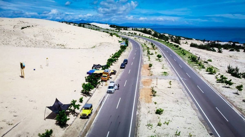 Cung đường đôi ven bờ biển đầy thú vị 