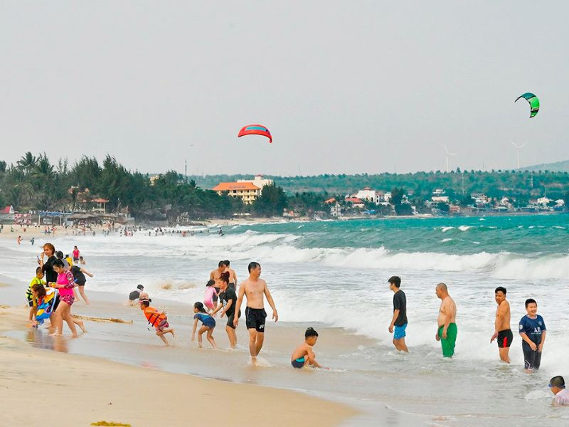 Đắm mình trong không gian biển xanh mát Đắm mình trong không gian biển xanh mát