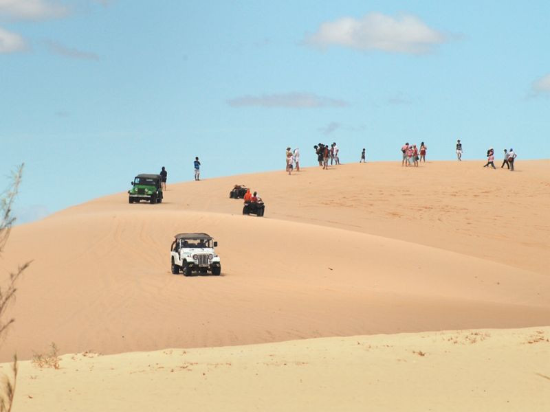 Trải nghiệm chạy xe jeep tại Bàu Trắng Trải nghiệm chạy xe jeep tại Bàu Trắng