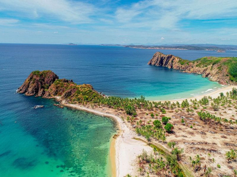 Vẻ đẹp hoang sơ, mộc mạc của 2 bãi biển