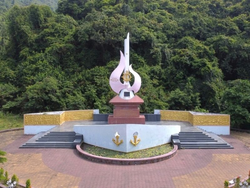 Ghé thăm di tích Tàu Không Số