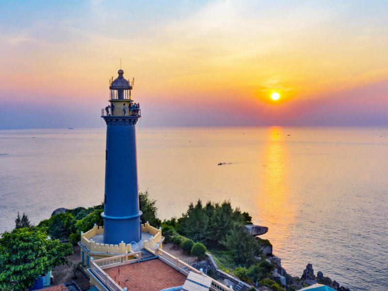 Đón bình minh tại Hải Đăng Đại Lãnh