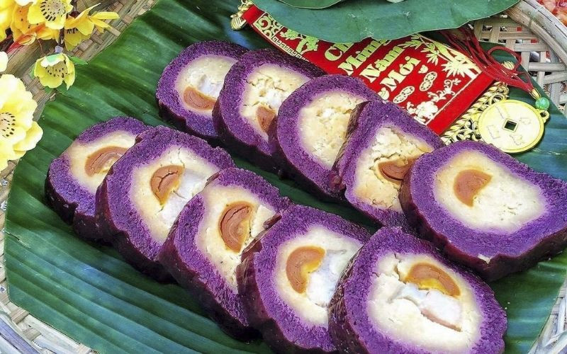 Bánh tét ngũ sắc - món quà Tết đặc sản miền Trung Bánh tét ngũ sắc - món quà Tết đặc sản miền Trung