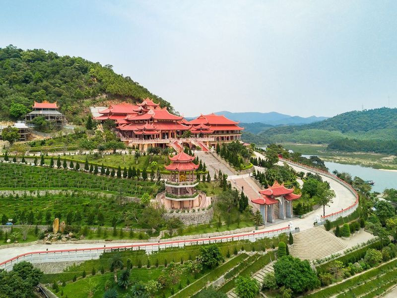 Quần thể di tích Yên Tử - Quảng Ninh 