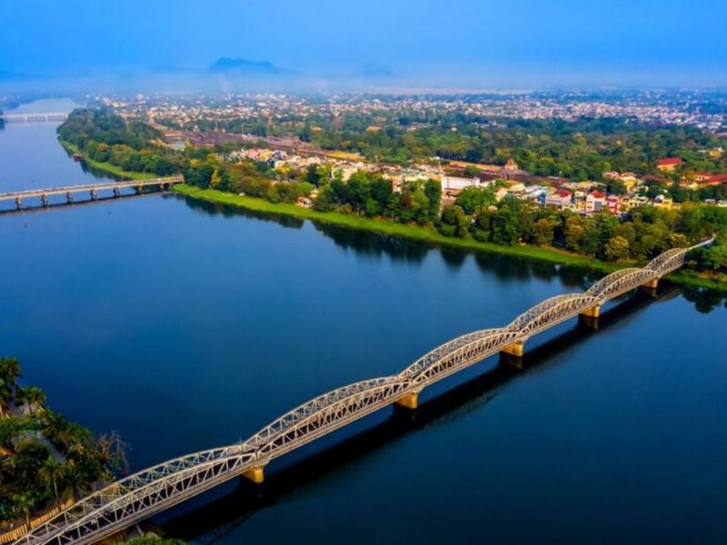 Khung cảnh Huế vào tháng 9 Khung cảnh Huế vào tháng 9