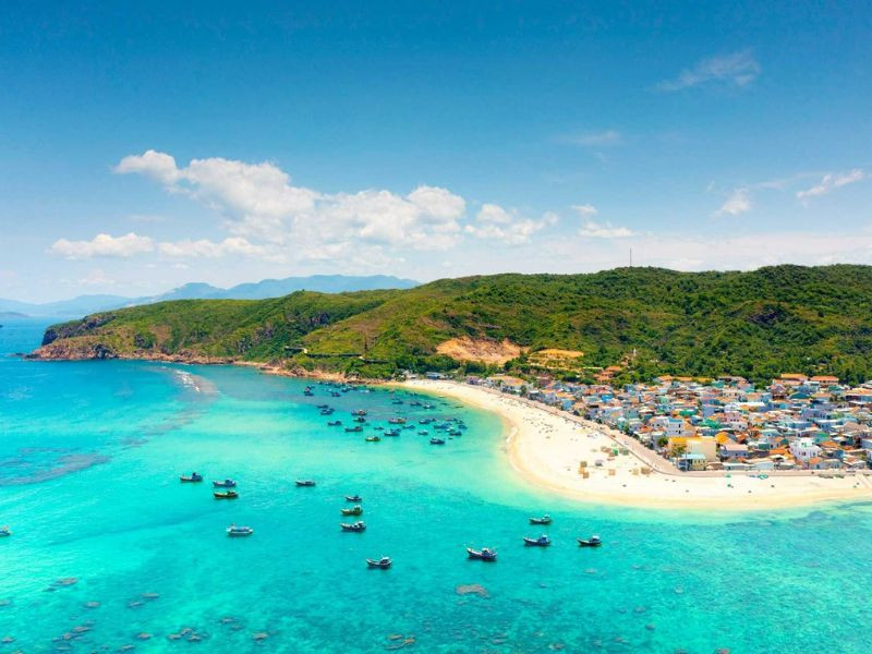 Khung cảnh Quy Nhơn vào tháng 7 