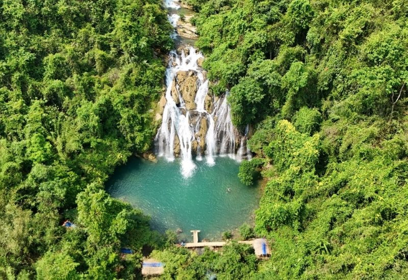 Vẻ đẹp thác Tà Puồng 1 nhìn từ trên cao Vẻ đẹp thác Tà Puồng 1 nhìn từ trên cao